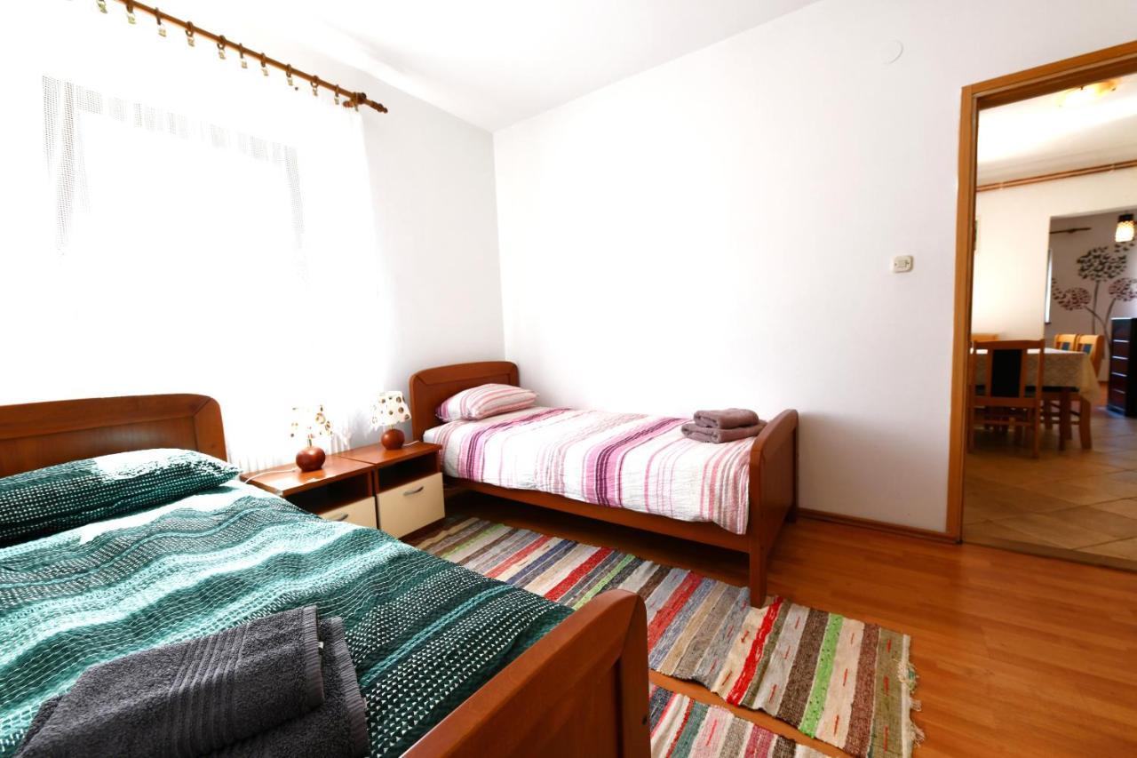 Holiday Home Matan Saborsko Eksteriør billede